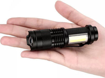 Mini linterna recargable zoom